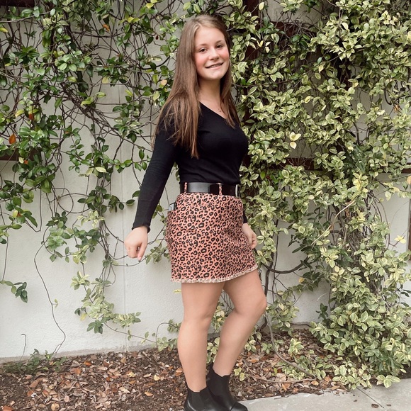 Meet your Posher, Leah - Picture 1 of 1